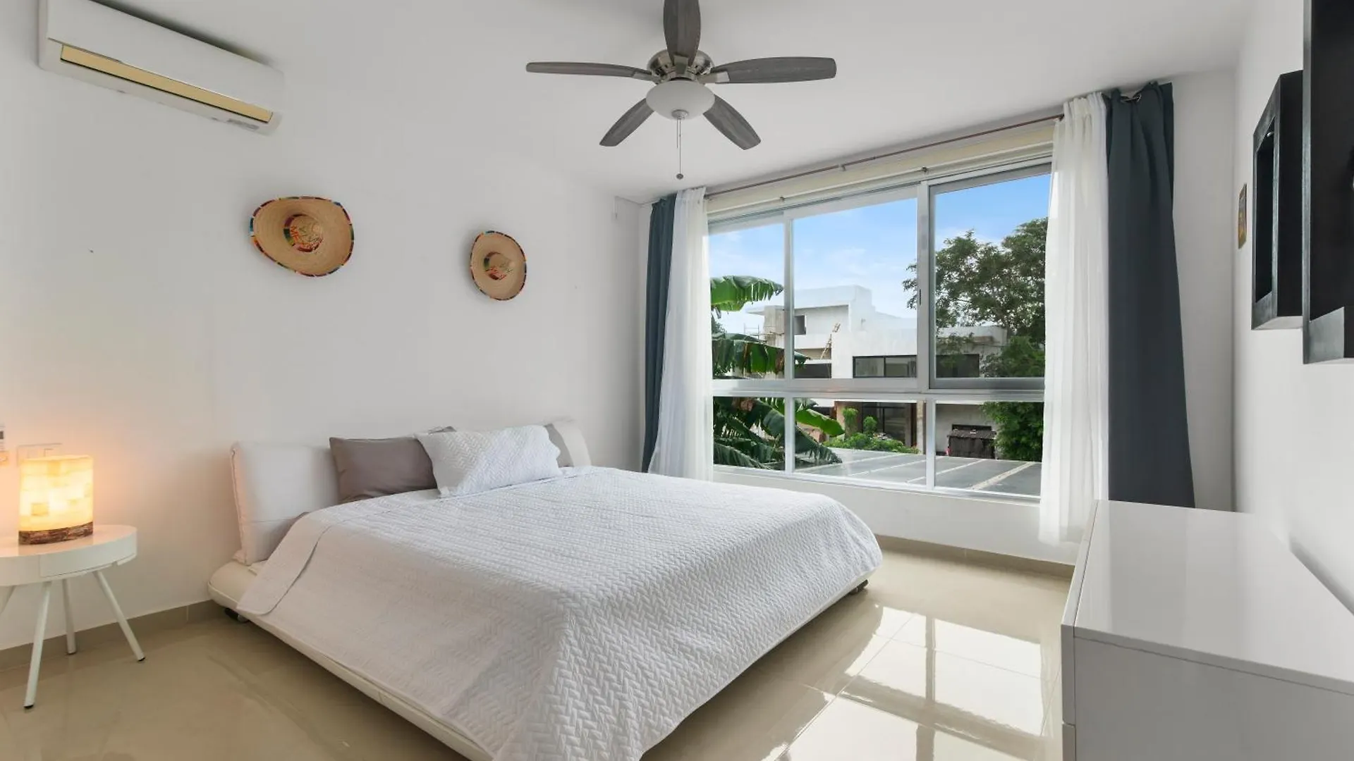 Semesterbostad Casa Lula 5-Br Getaway In Riviera Maya Playa del Carmen