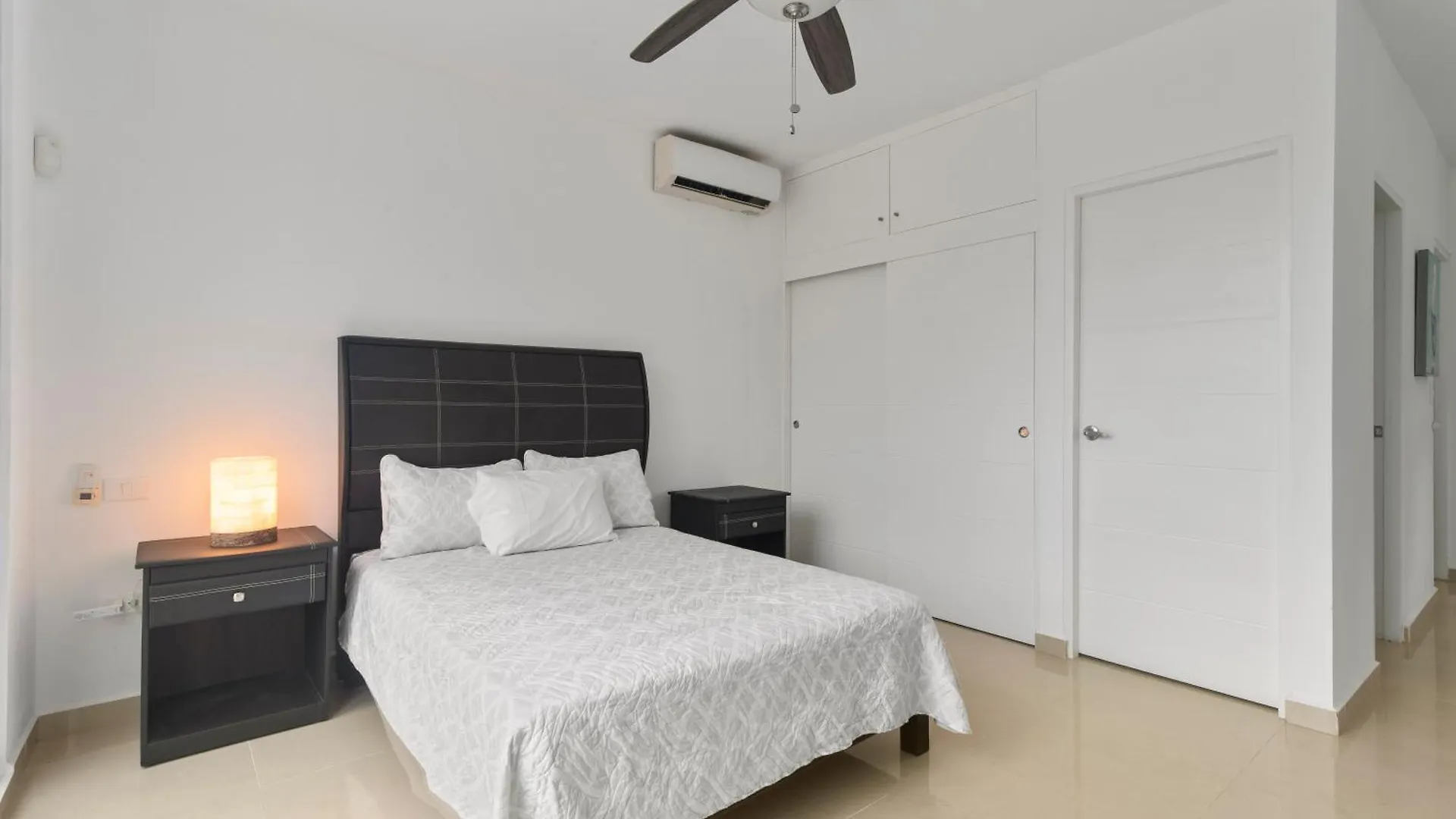 Semesterbostad Casa Lula 5-Br Getaway In Riviera Maya Playa del Carmen